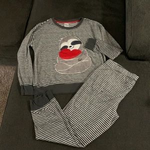 Secret Treasures Sloth Sleepwear Set Size Large